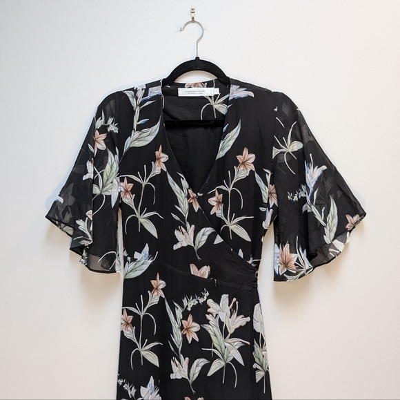 Contemporaine for Simons Wrap Floral Flowy Dress - Picture 2 of 10